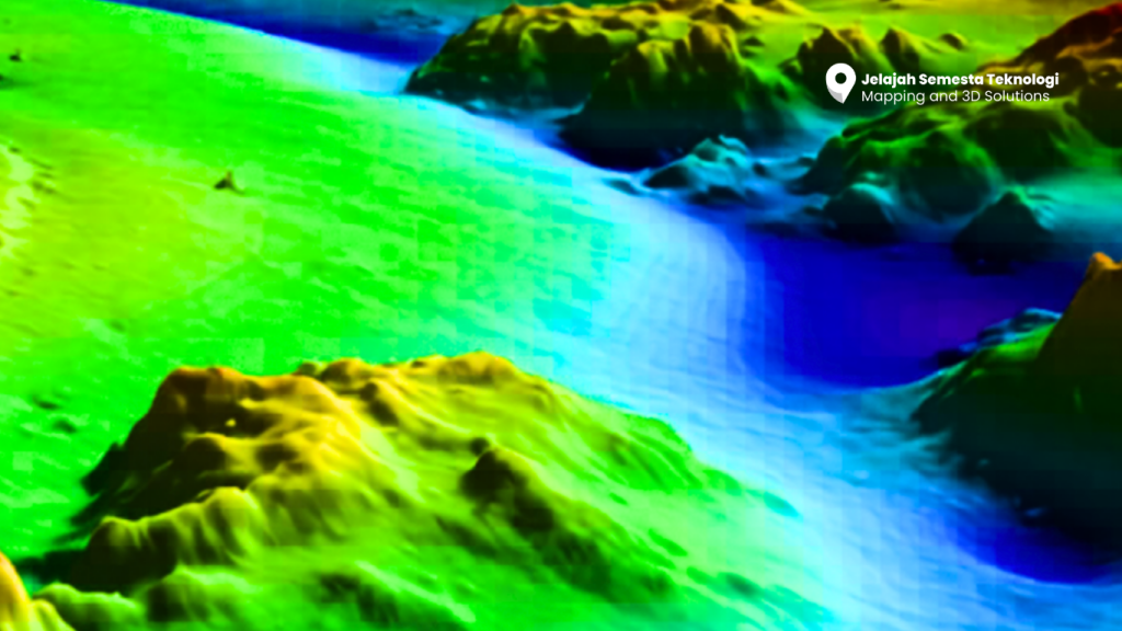 Model 3D topografi dan batimetri dengan gradasi warna hijau hingga biru tua yang menunjukkan elevasi daratan dan kontur kedalaman air, dilengkapi logo Jelajah Semesta Teknologi.